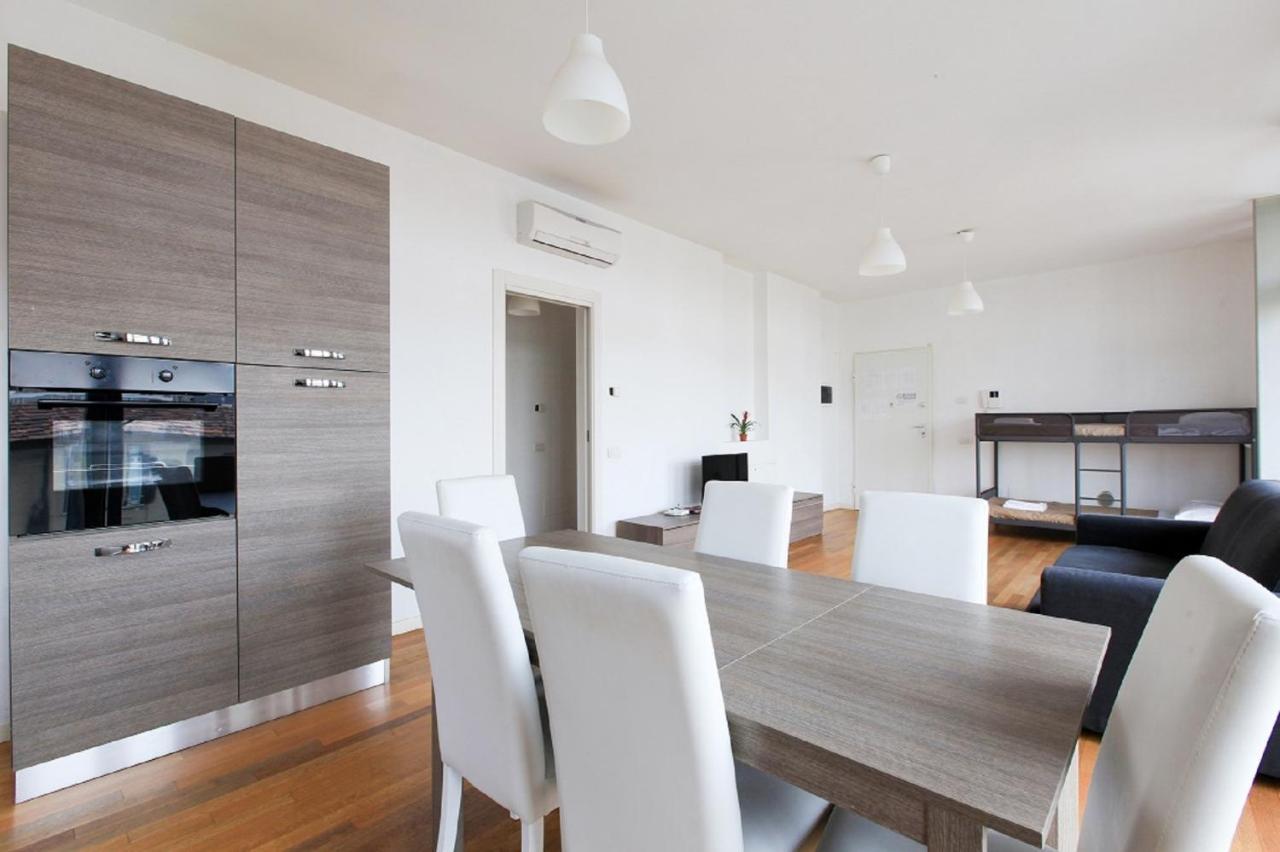 Red Line Apartments Milano Luaran gambar