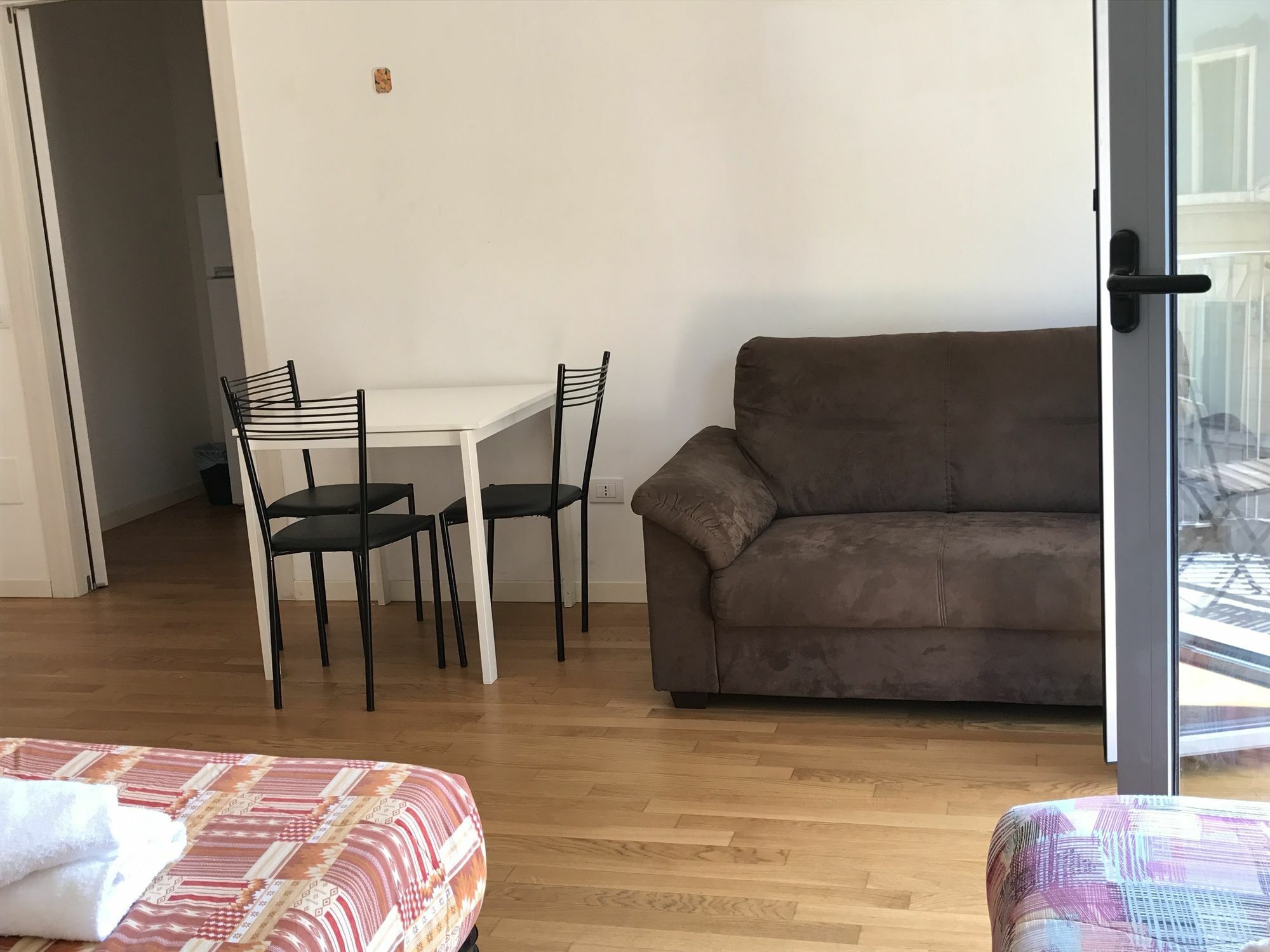 Red Line Apartments Milano Luaran gambar
