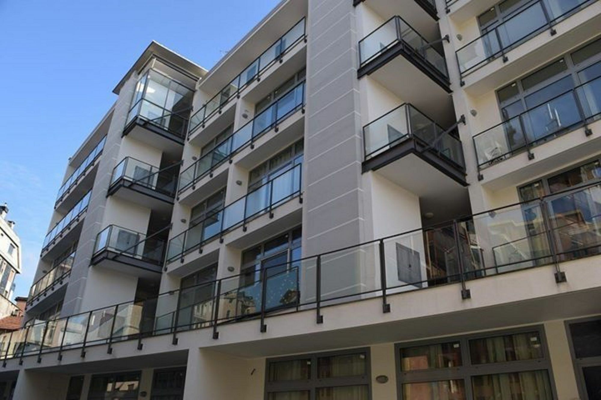 Red Line Apartments Milano Luaran gambar