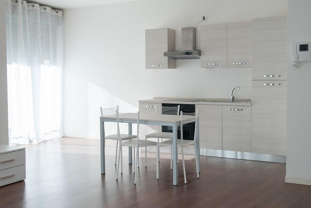 Red Line Apartments Milano Luaran gambar