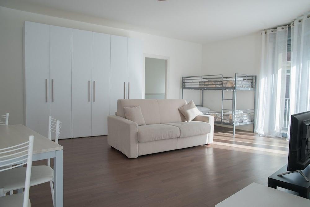 Red Line Apartments Milano Luaran gambar