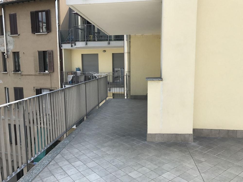 Red Line Apartments Milano Luaran gambar